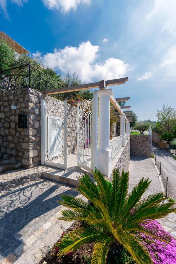 Incanto Stunning Sea View Apartment